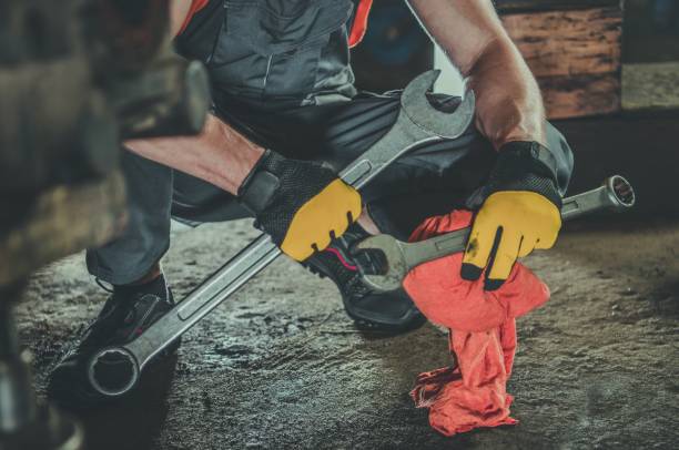 Pokes & Jokes: Mack Daddy&nbsp;Mechanic