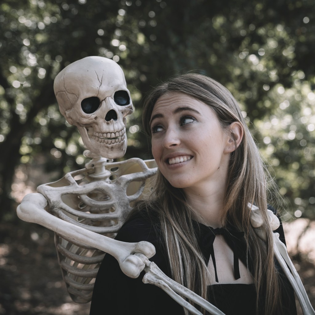 Pokes & Jokes: Bestie Bones